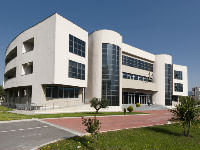 832393_rektorat04117jpg