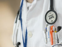 882677_doctor-563428960720jpg