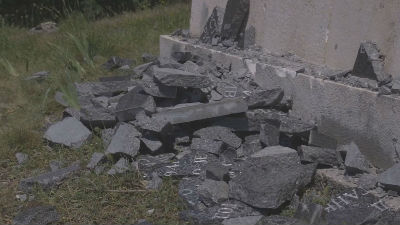1237908_pokrivalice---spomenik-u-selu-ravni-lazframe28jpeg
