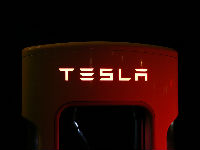 1246570_tesla-17247731920jpg