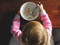Djeca da doručkuju ili ručaju prije odlaska u školu