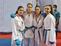 Ženska karate ekipa se bori za bronzanu medalju