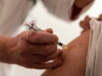 Češka: Obavezna vakcinacija za starije od 60 godina