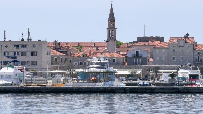 Otkazuju se rezervacije, najavljuju zatvaranje lokala budva-mediabiro-5.jpg