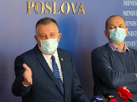 podgorica-press-nakon-sjednice-komisije-za-pracenje-istraga-napada-na-novinare-i-njihovu-imovinu-02.jpg