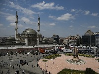Erdogan otvorio veliku džamiju u centru Istanbula
