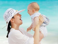 Pravilno zaštitite bebinu kožu tokom ljeta