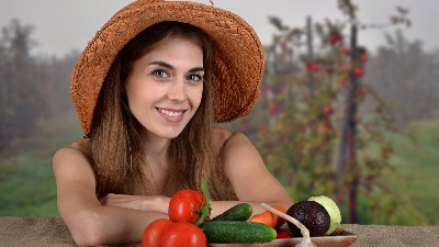 Ove namirnice prikrivaju podočnjake girl-43773881280.jpg