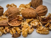 walnut-28169351280.jpg