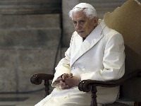 Benedikt XVI priznao da je lažno svjedočio o seksualnom zlostavljanju