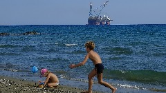 Nafta obavezno "gasi" turizam, ribolov, maslinarstvo...