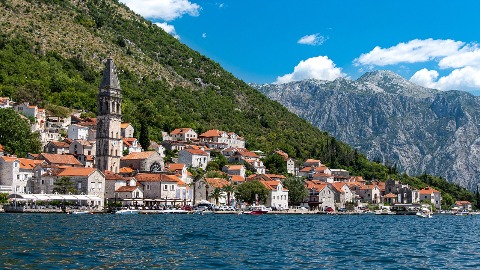 Malo novca za promociju crnogorskog turizma perast-g74c05e8ba1280.jpg
