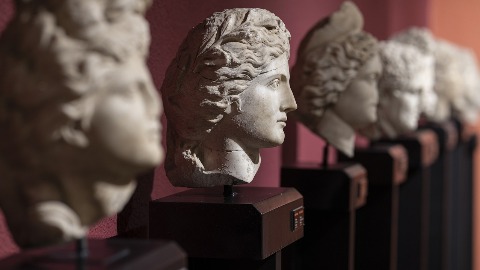 bust-gdaabc941c1280.jpg