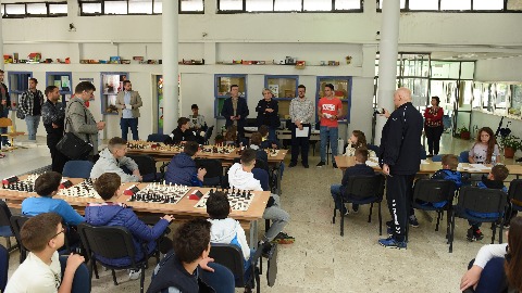 Osnovna škola "21. maj" osvojila prvenstvo u šahu