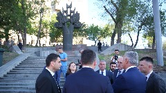 Đukanović obišao spomenik jugoslovenskim pilotima u Jerevanu