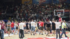 Ispraznili halu, nastavljena utakmica Zvezda - Partizan